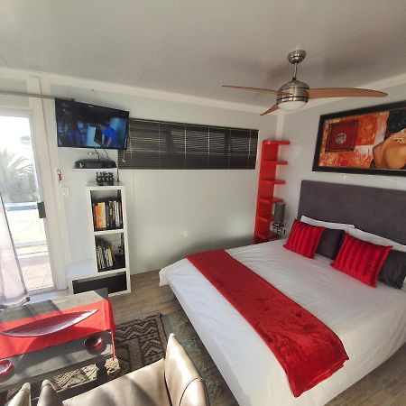 Atlantic Studio - Compact Unit With Sea Views Melkbosstrand Exterior photo